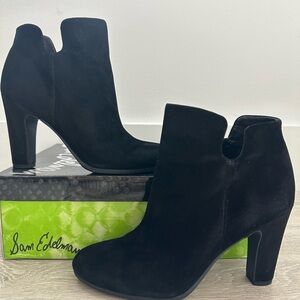 Sam Edelman Elegant Black Ankle Booties (Pre-owned)